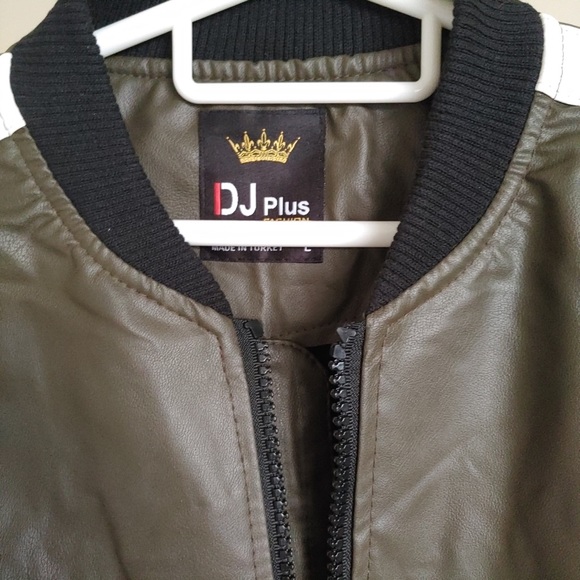 Dark green leather jacket - Picture 2 of 4